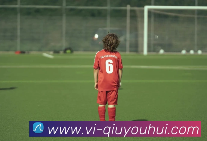 37岁莱万自信运动能力未减巴萨战术调整不再依赖高位压迫