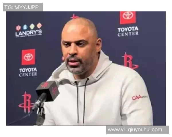 乌度卡回顾比赛：抢球拼抢激烈久违的场面让人振奋