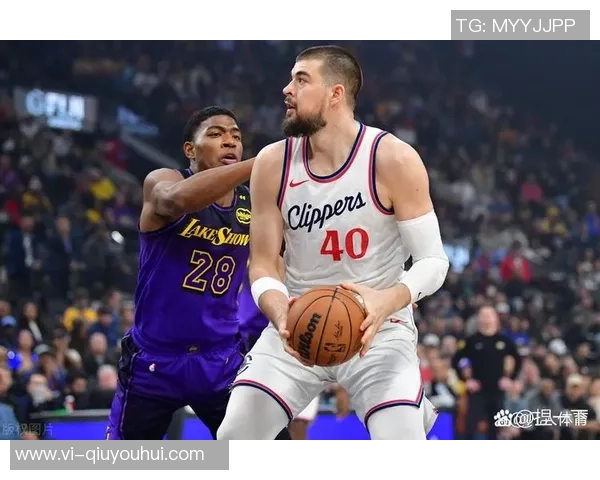 卢指导谈对阵龙狮策略强调祖巴茨在低位进攻的重要性