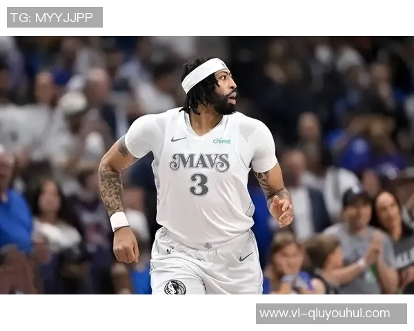 独行侠训练照曝光浓眉佩戴护目镜克莱弗与拉格齐齐亮相展现状态