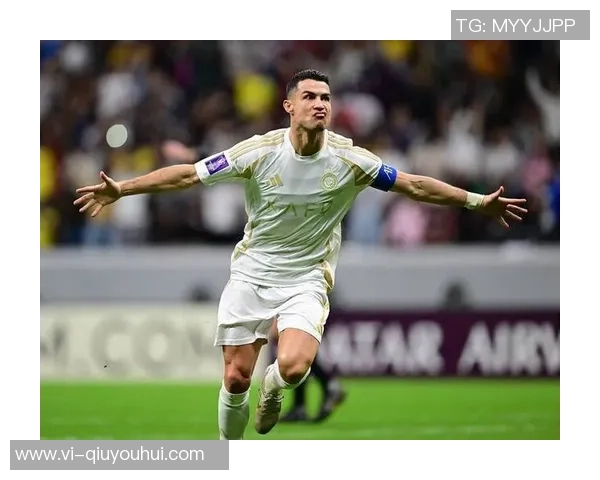 C罗进球数突破950引发热议费迪南德感慨埃弗拉质疑争论何需继续