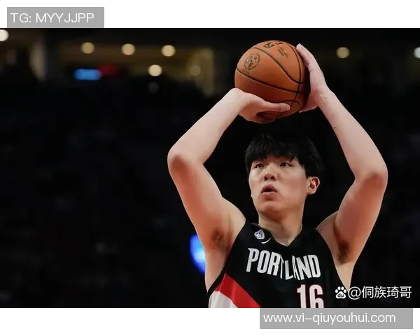 拓媒分析杨瀚森与亚当斯卡位犯规细节揭示比赛判罚争议