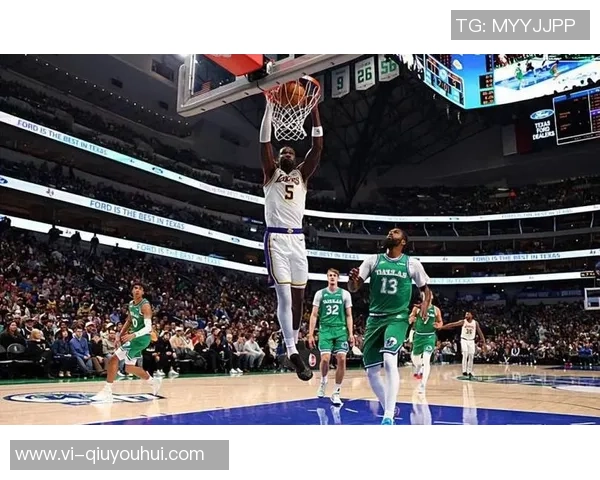 湖人内线失守艾顿海斯缺阵篮板惨败开拓者净负15个